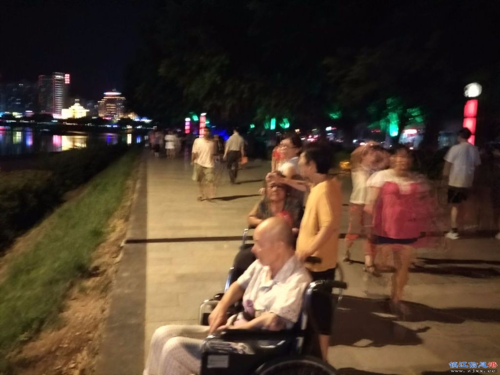 14健身路径.jpg